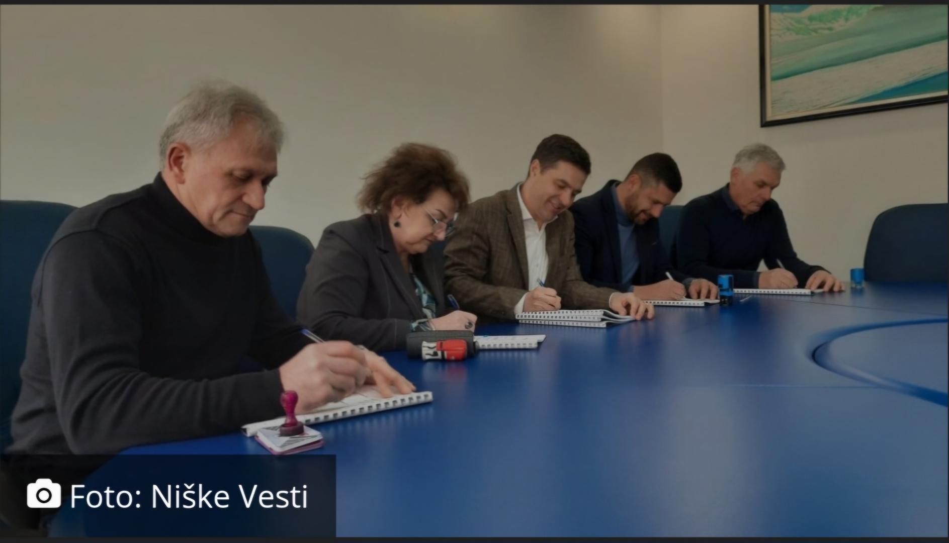 ПОТПИСАН НОВИ КОЛЕКТИВНИ УГОВОР У ЈКП „МЕДИАНА“ - НИШ